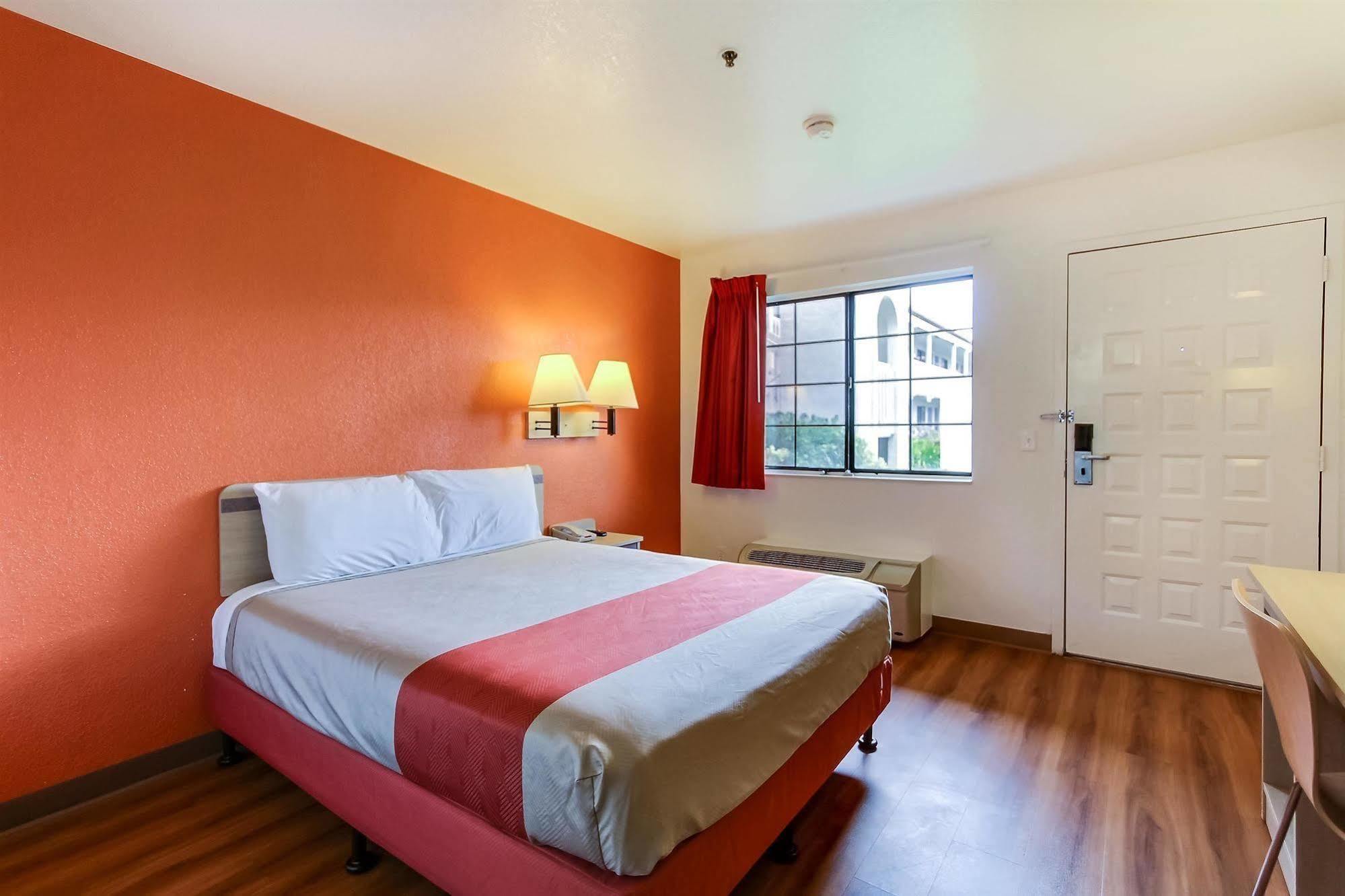 Motel 6-Salinas, Ca - North Monterey Area מראה חיצוני תמונה