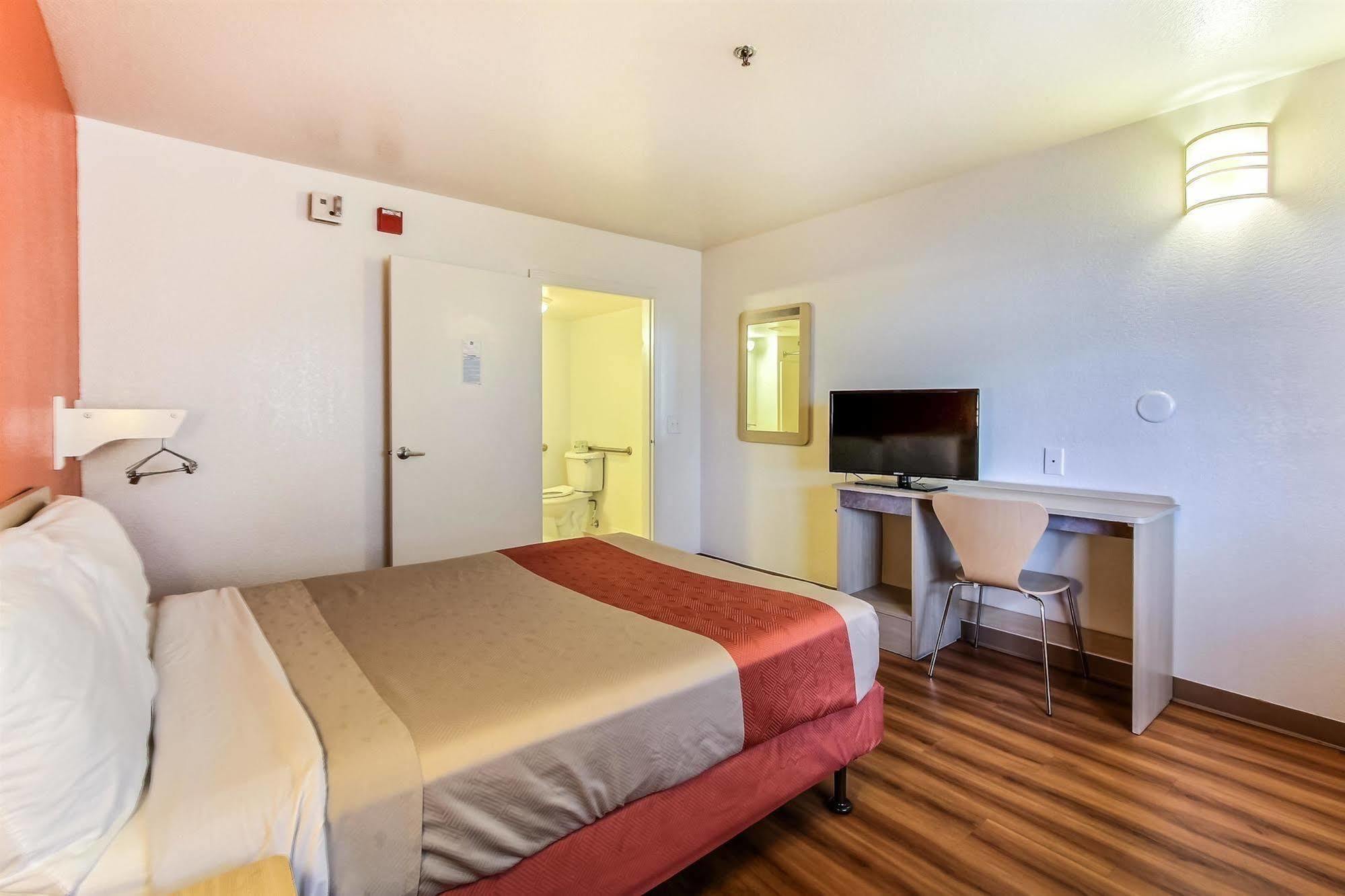 Motel 6-Salinas, Ca - North Monterey Area מראה חיצוני תמונה