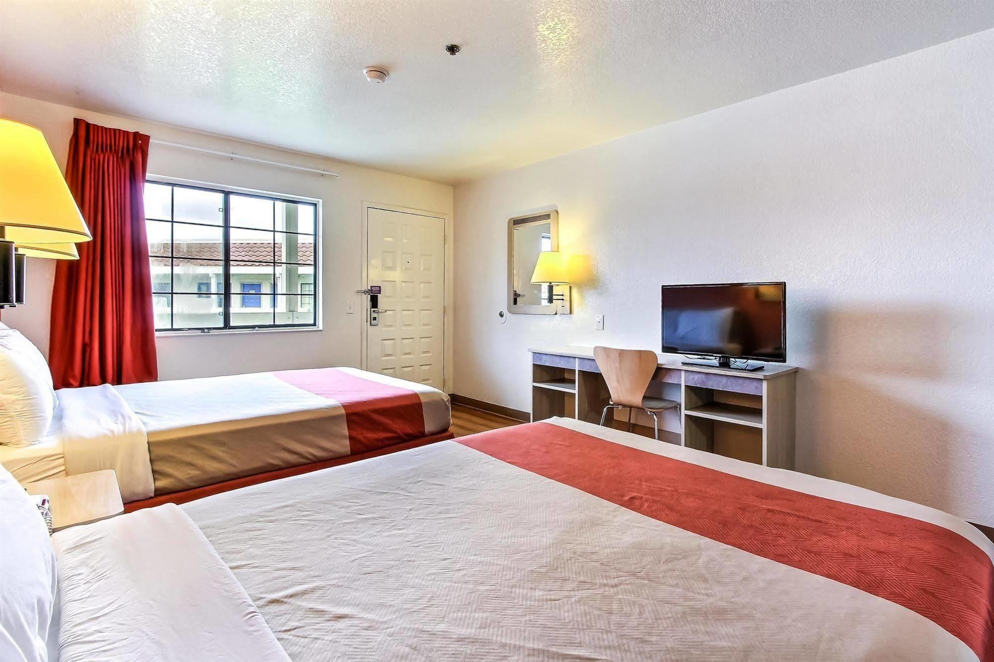 Motel 6-Salinas, Ca - North Monterey Area מראה חיצוני תמונה